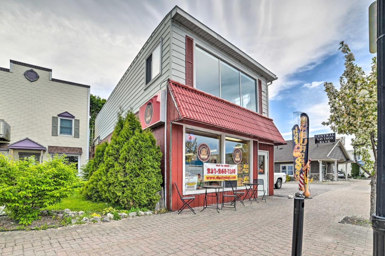 סיינט איגנס Walkable St Ignace Condo With Lake Huron Views מראה חיצוני תמונה