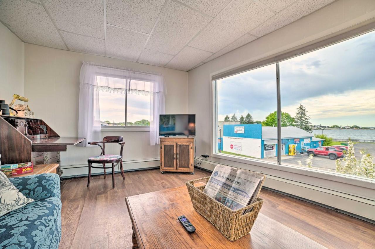 סיינט איגנס Walkable St Ignace Condo With Lake Huron Views מראה חיצוני תמונה