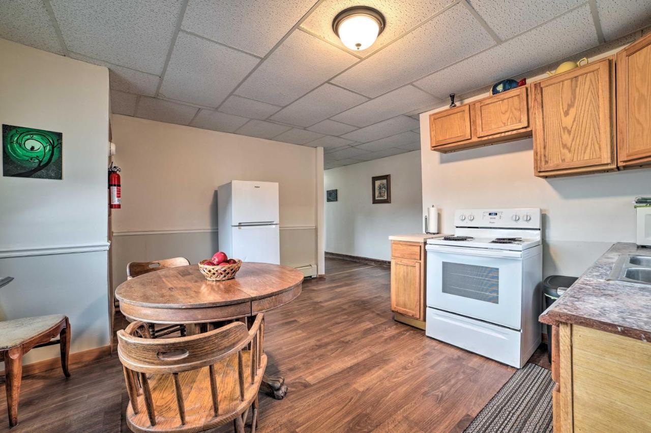 סיינט איגנס Walkable St Ignace Condo With Lake Huron Views מראה חיצוני תמונה