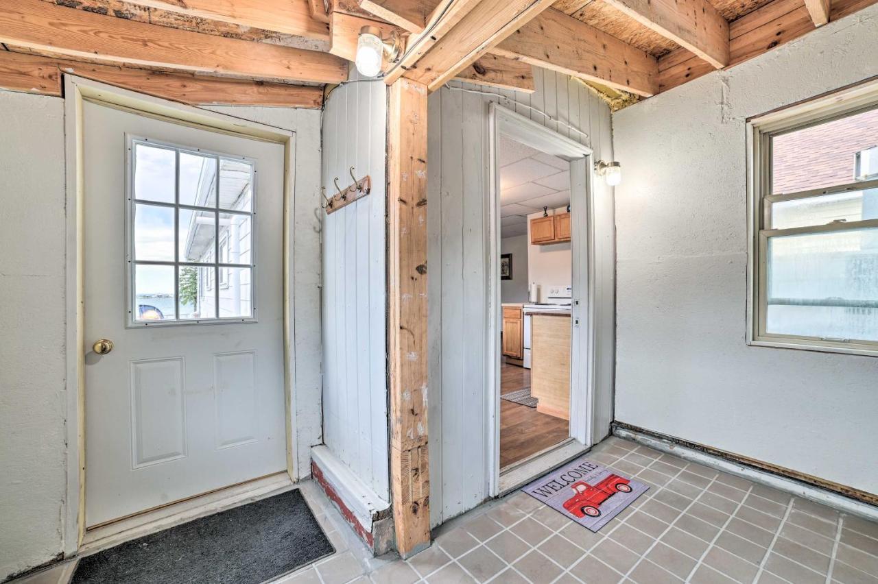 סיינט איגנס Walkable St Ignace Condo With Lake Huron Views מראה חיצוני תמונה