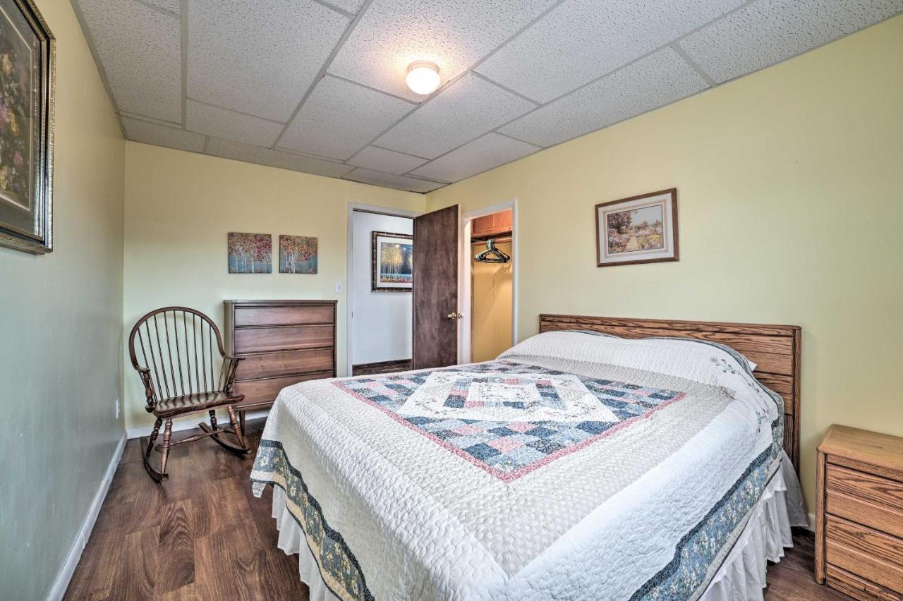 סיינט איגנס Walkable St Ignace Condo With Lake Huron Views מראה חיצוני תמונה